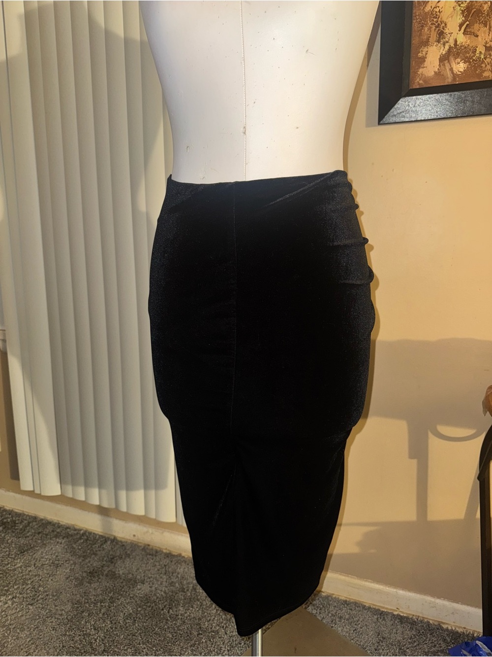 Premier Amour Black Velvet Midi Skirt